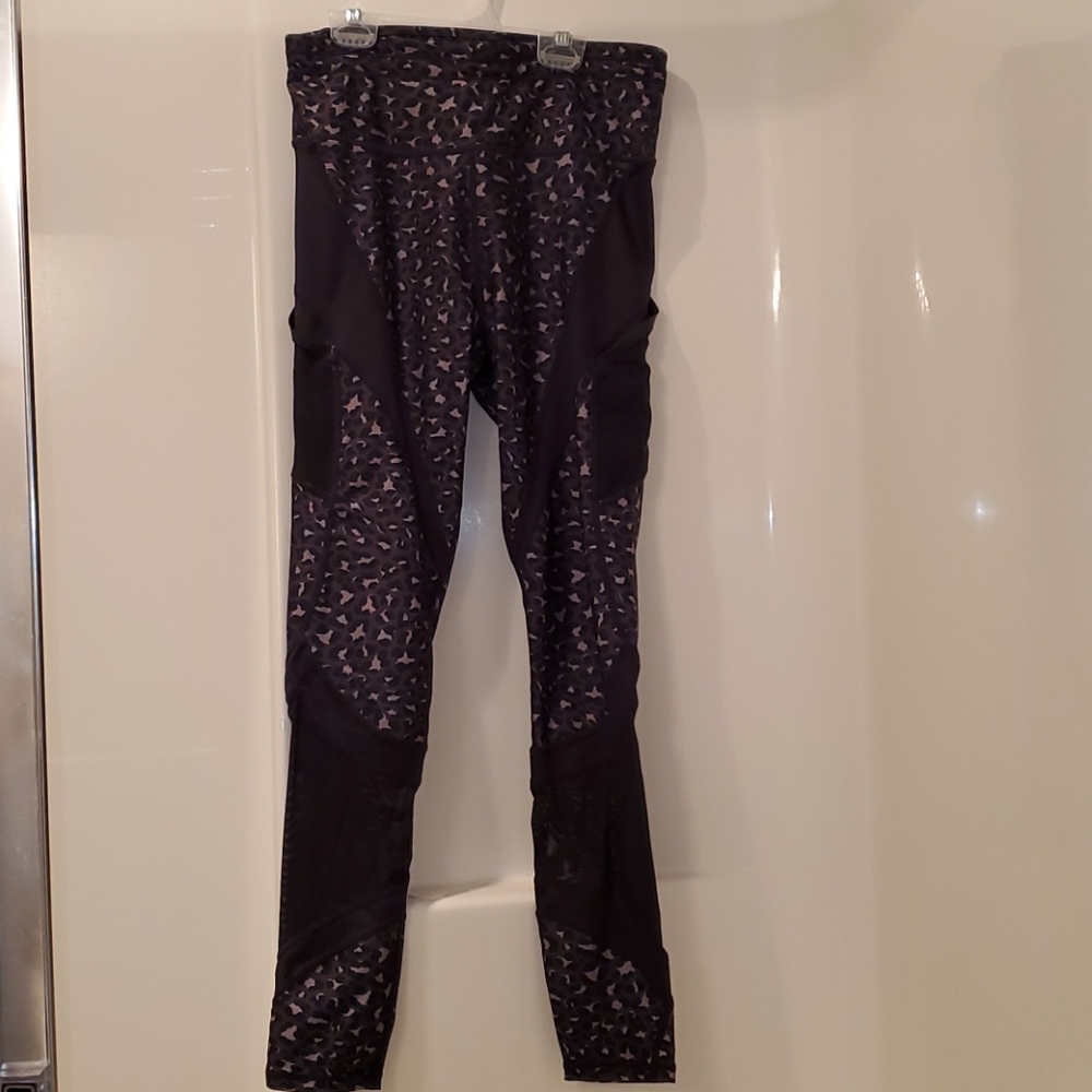 Fabletics mesh workout leggings